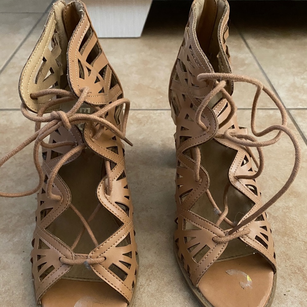 Cute sandal heal